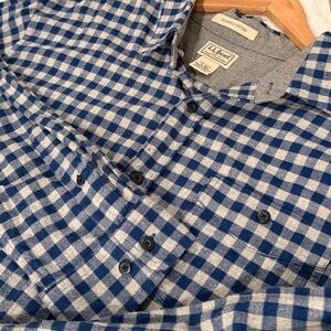 L.L. Bean Men’s Plaid Button-Down Shirt – Navy & White – Long Sleeve – XL Reg